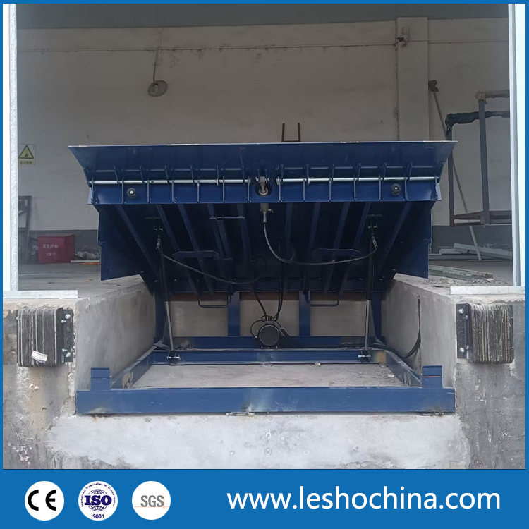 Stationary Fixed Warehouse Hydraulic Automatic Unloading Dock Leveler Equipment for Loading Bay