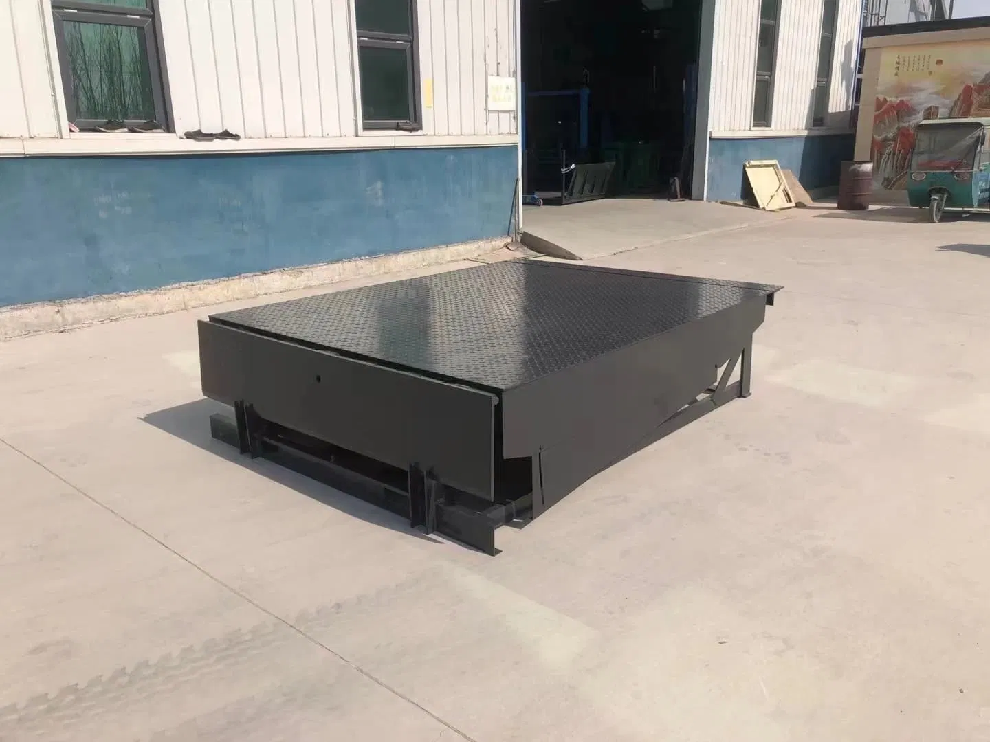 -40° C Ultra-Low Temperature Dock Leveler for Cold Storage Facilities