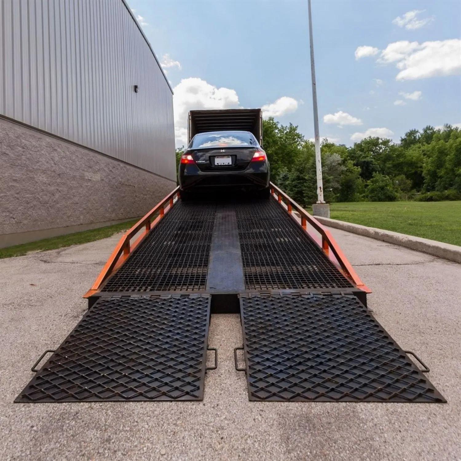High-Quality Yet Cheap Movable Loading Bridge