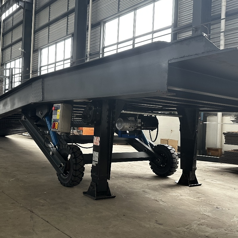 Customized 6-20 Ton Mobile Container Ramp for Forklift Mobile Boarding Bridge for Machinery Repair Shops and Warehouses