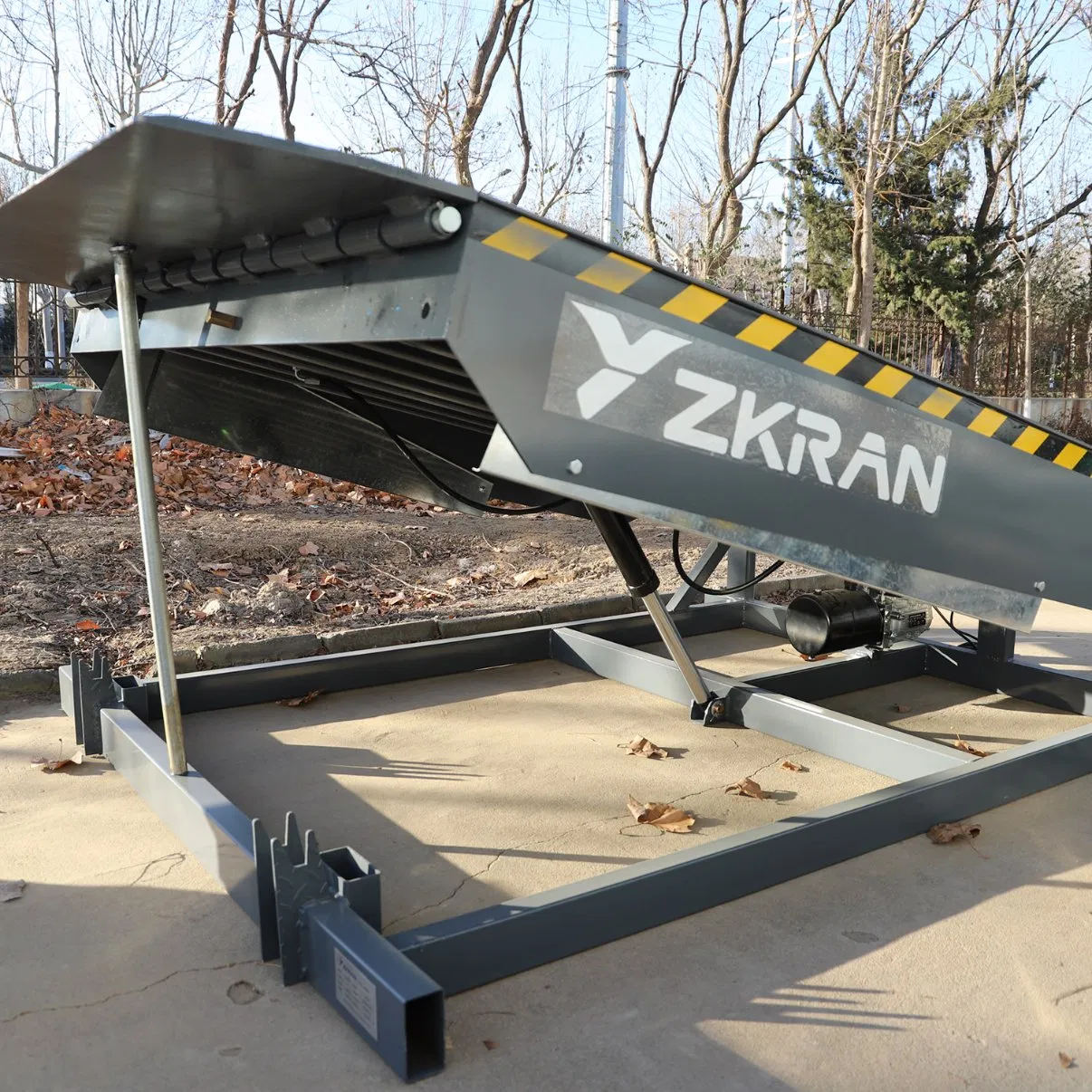 Hydraulic Lift Stationary Mechanical Dock Lever Ramp Fixed Truck Dock Leveler Boarding Bridge