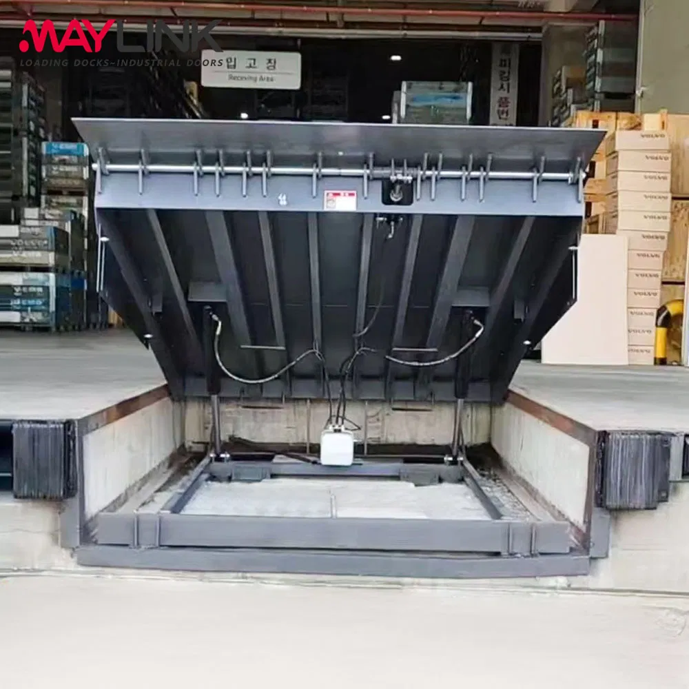 Maylink Non-Slip Pattern Steel Dock Plate Leveler for Maximum Safety