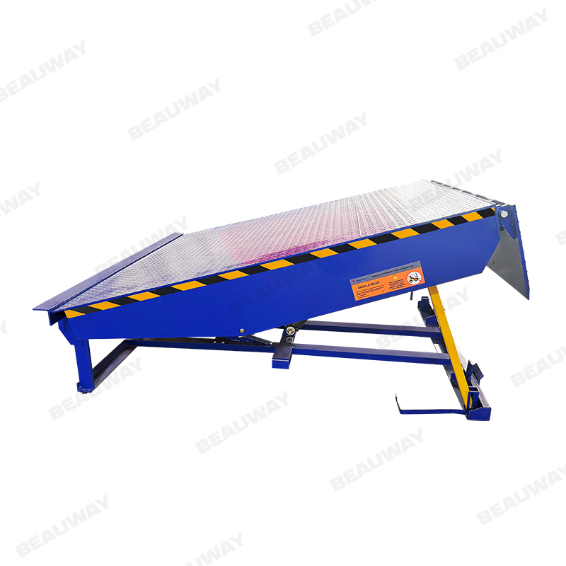 Adjustable Dock Leveler for Cargo Handing Stationary Hydraulic Dock Leveler