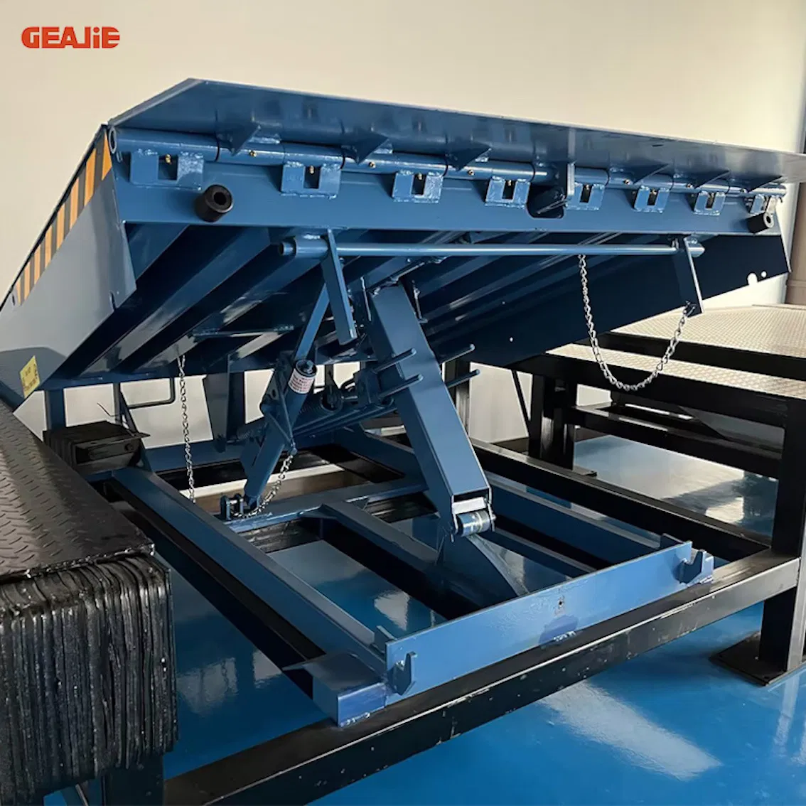 High Quality 3 Meter Small Hydraulic Loading Equipment Dock Leveler Price Scissor Lift Table