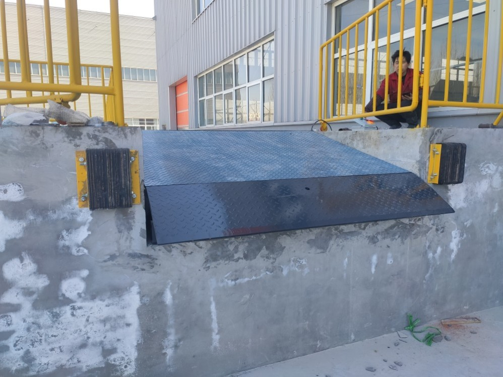 Custom 8 10 12 15 Ton Hydraulic Power Dock Leveler Airbag Vertical Standing Telescopic Mechanical Stationary Fixed Loading Ramp