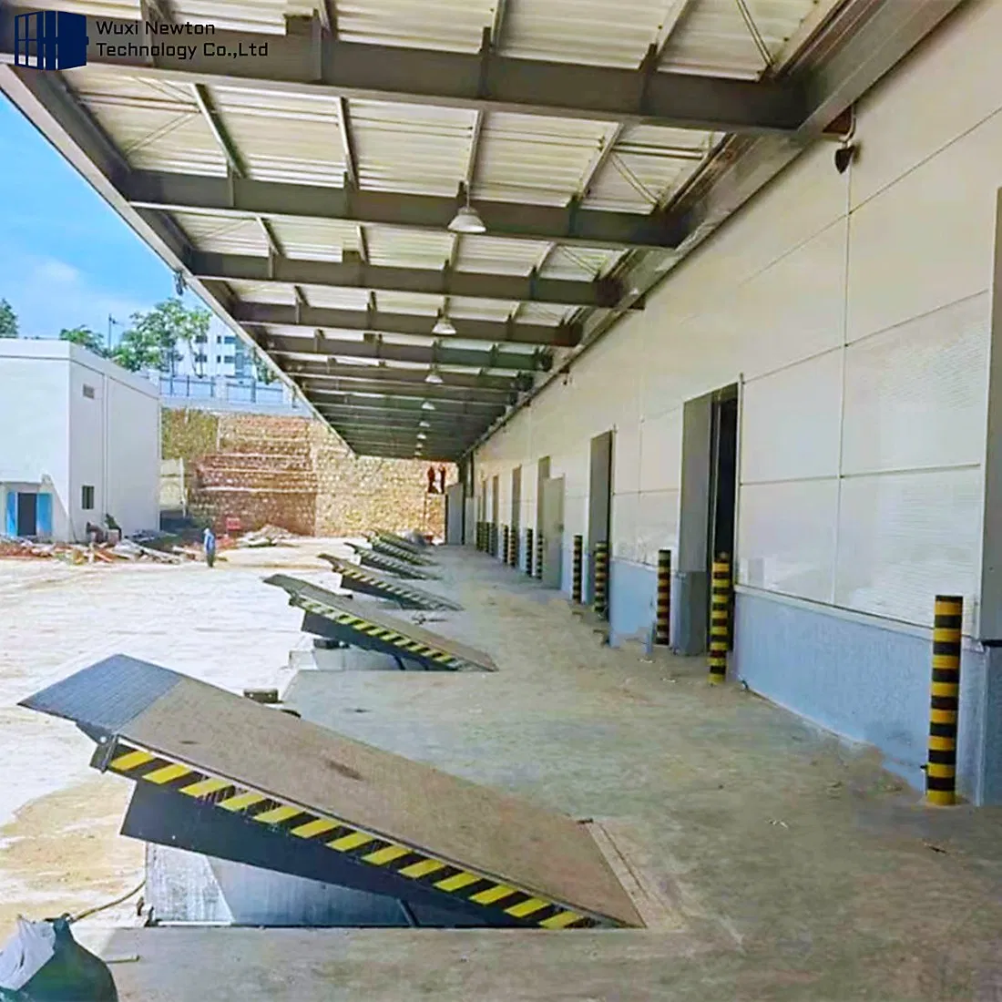 Most Favorable Long Lip 6/8/10 Tons Vertical Dock Leveler for Logistics