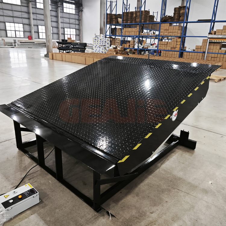 Newest China Factory Lifting Equipment Mobile Electric Hydraulic Scissor Lift Access Platform