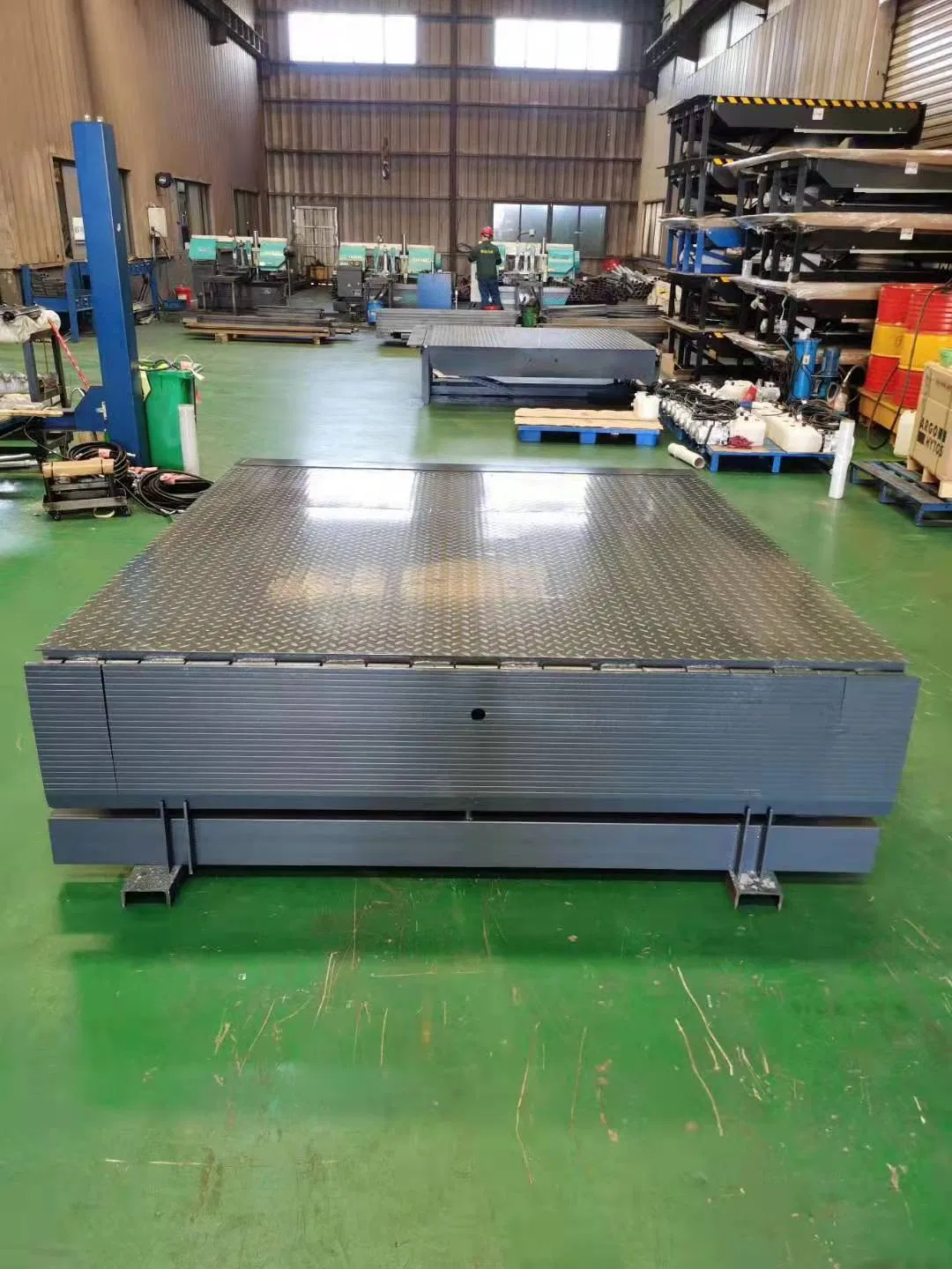 Swinging Lip Adjustable Loading Bay Truck Container Bridge Dock Lift Telescoping Leveler Ramp Lifting Equipment