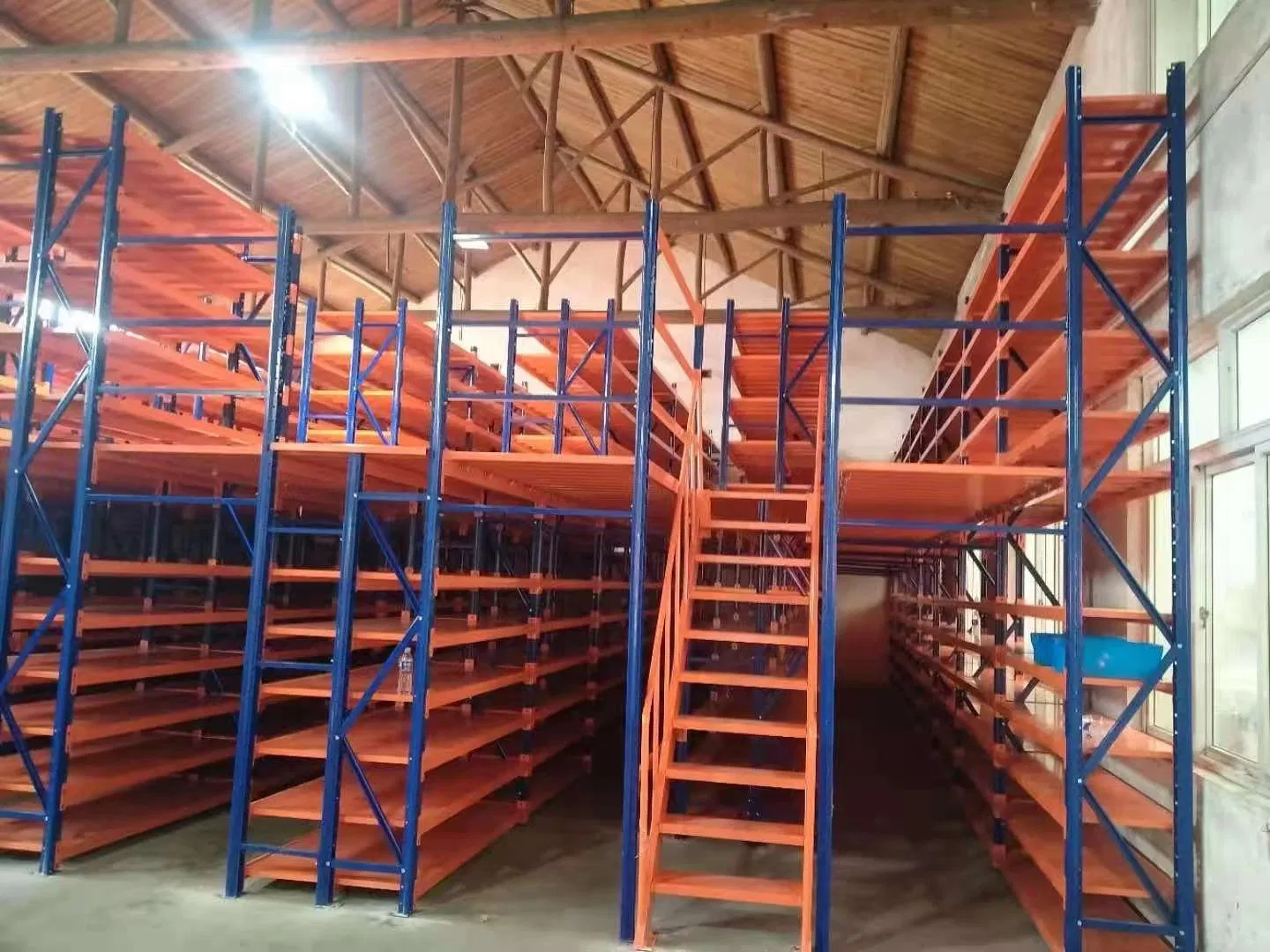 Manual Loading Multi-Tier Mezzanine System for Efficient Space Utilization