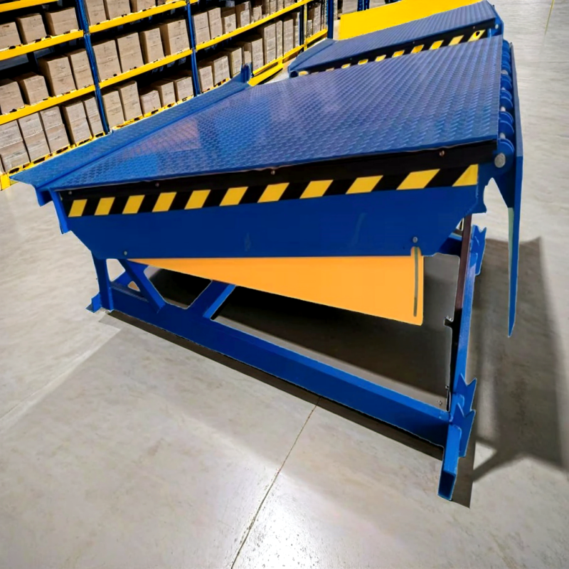 Heavy-Duty Hydraulic Lift Platform for Safe Material Handling