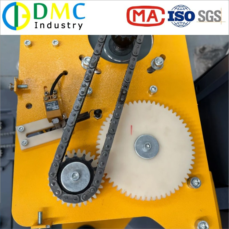 Automatic Pallet Stretch Wrapper with Film Cutting. Intelligent Film Cutting System for Efficient Wrapping