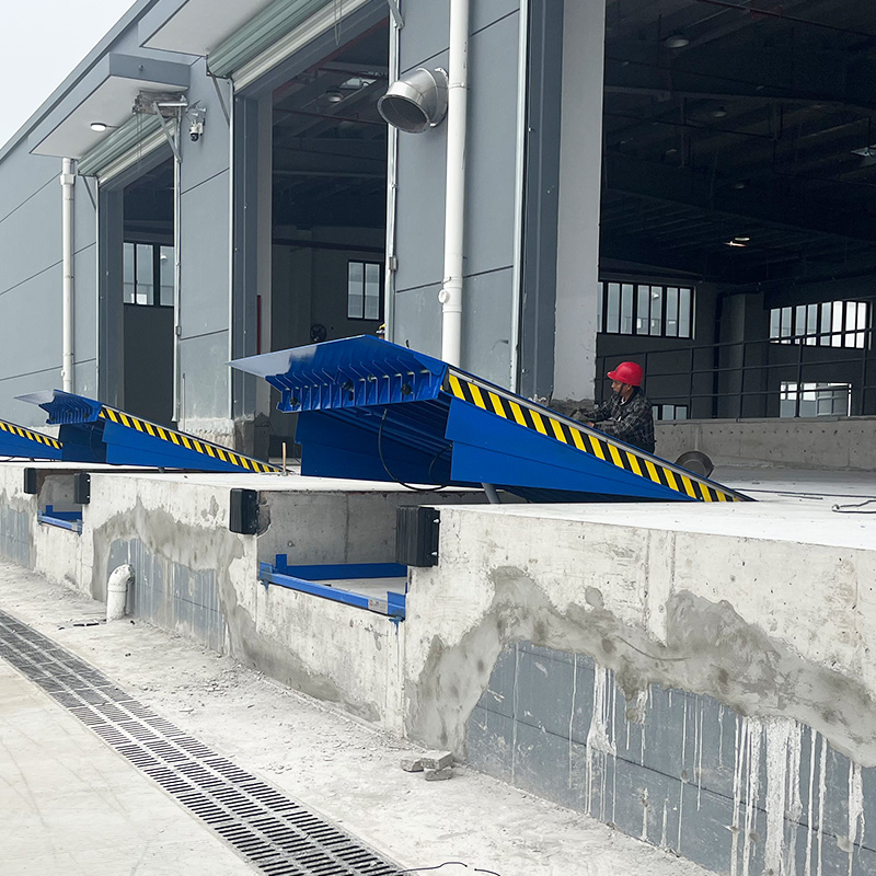 Pit Mounted Dock Levelers with Rapid Loading Lifting Equipment Modern Steel Design for Truck
