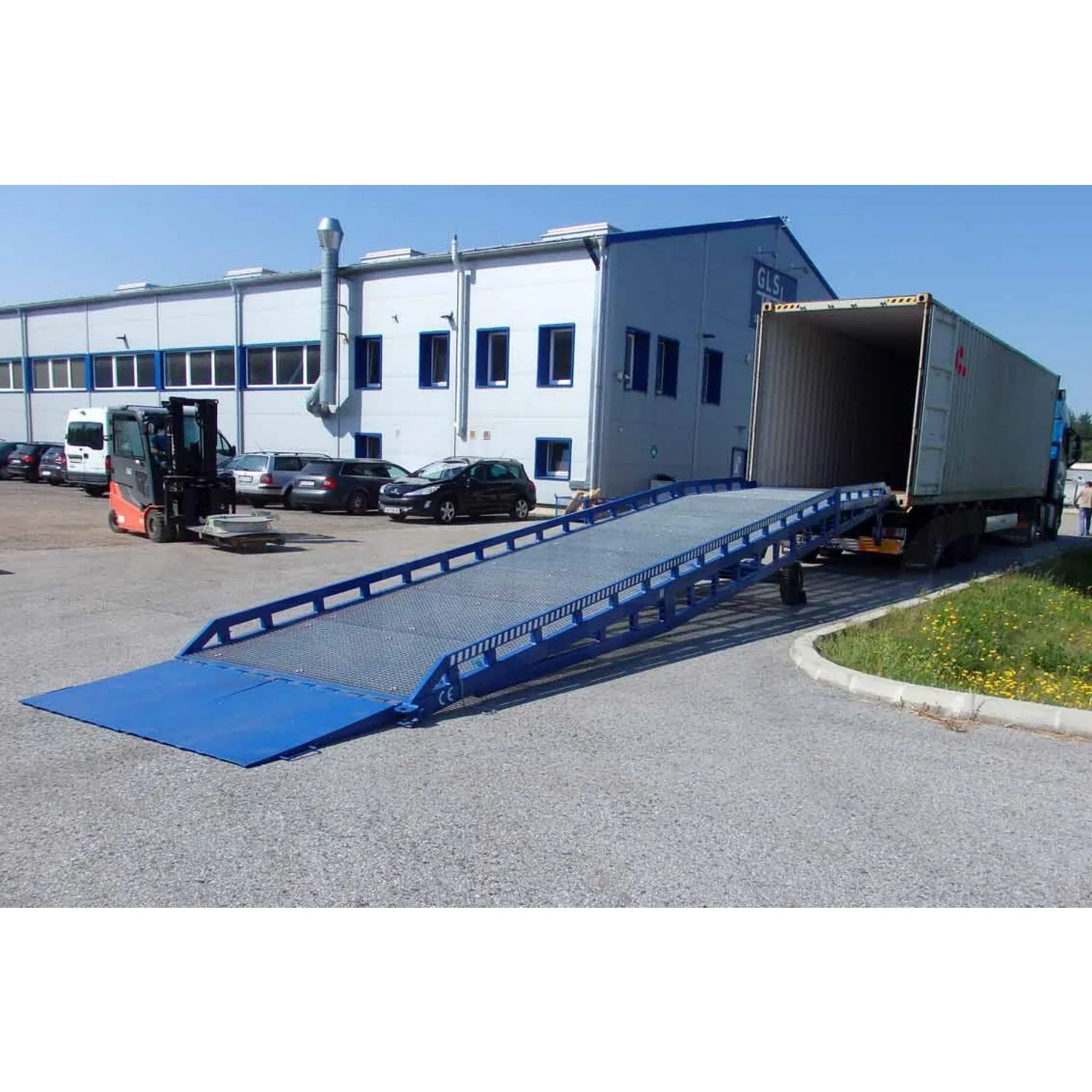 Hand-Cranked Height Adjustable Movable Loading Bridge