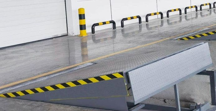 Cold Storage Room Logistics Food Processing Slaughterhouse Heavy-Duty Hydraulic Dock Leveler