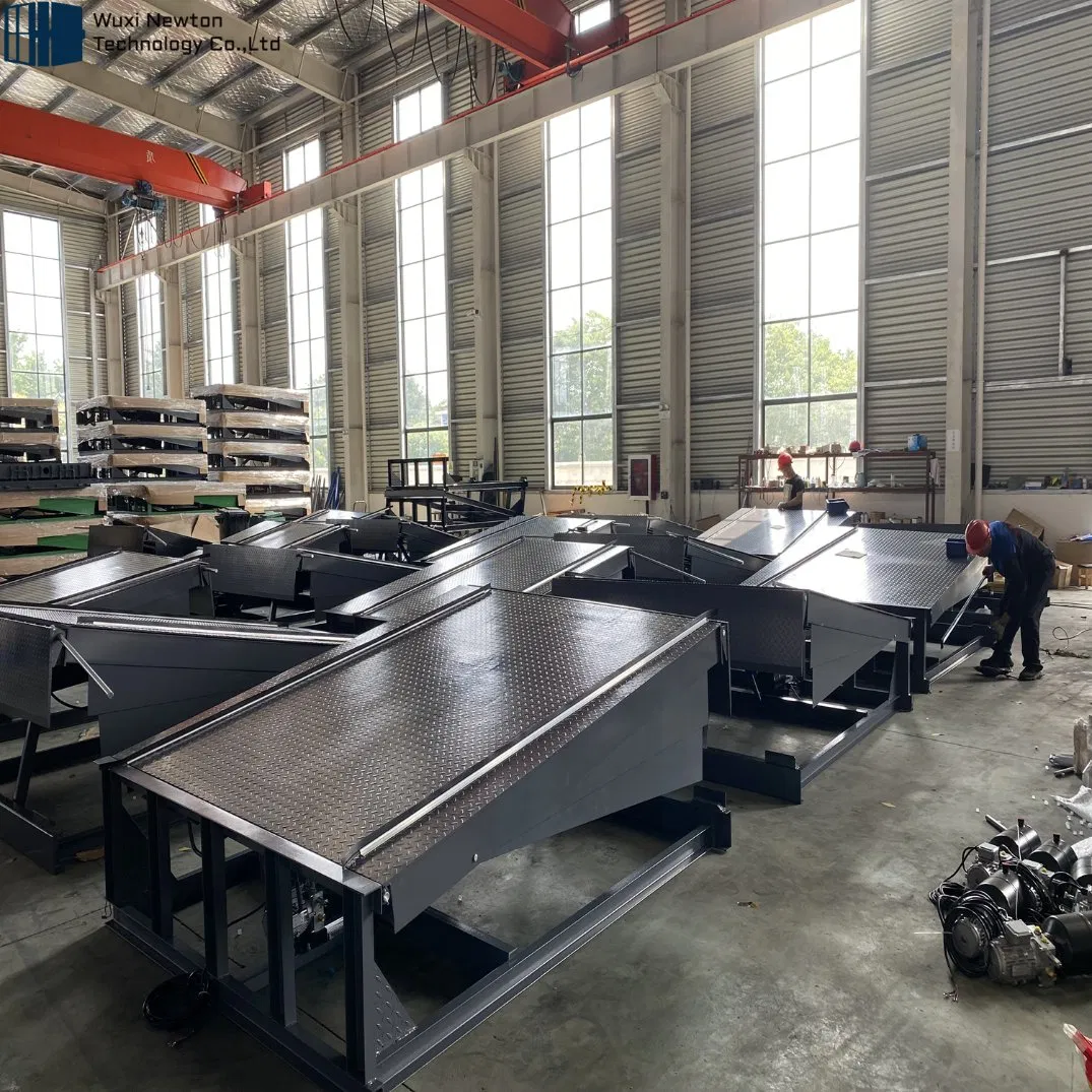 Good Quality Efficient Loading and Unloading Dock Leveler Motorized Industrial Places