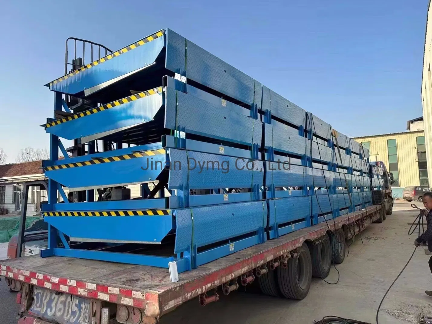 Dymg 8t Electric Automatic Stationary Dock Leveler Forklift Loading/Truck Loading and Unloading Platform