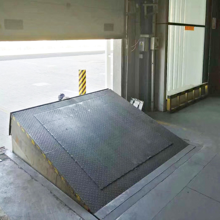 Factory Fixed Manual Maintenance-Free Commercial Mechanical Electric Dock Leveler