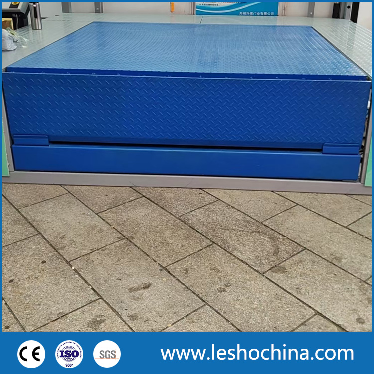 Container Swinging Lip Car Lift Platform Loading Dock Ramp Forklift Leveler Warehouse Equipment