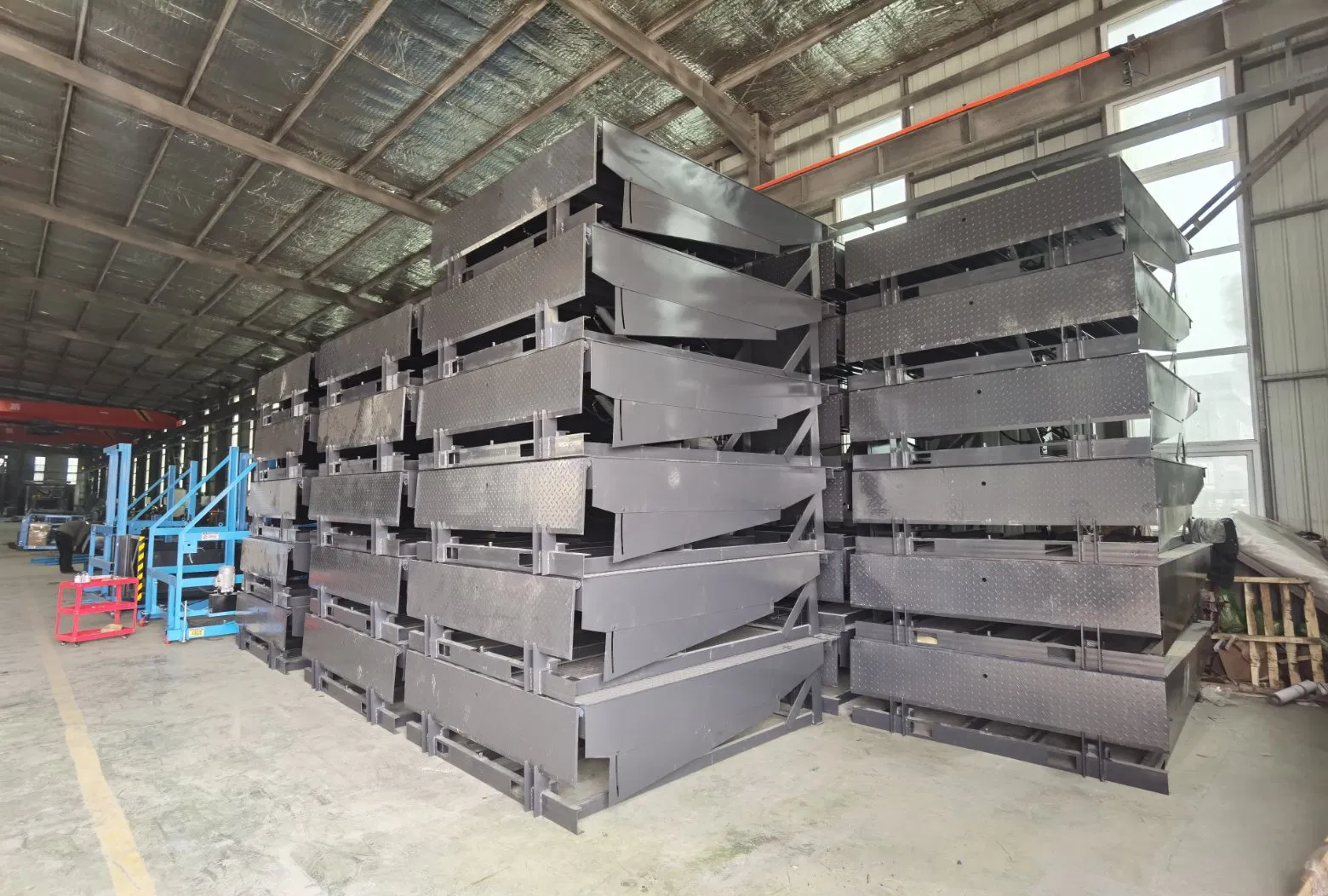 -40° C Ultra-Low Temperature Dock Leveler for Cold Storage Facilities