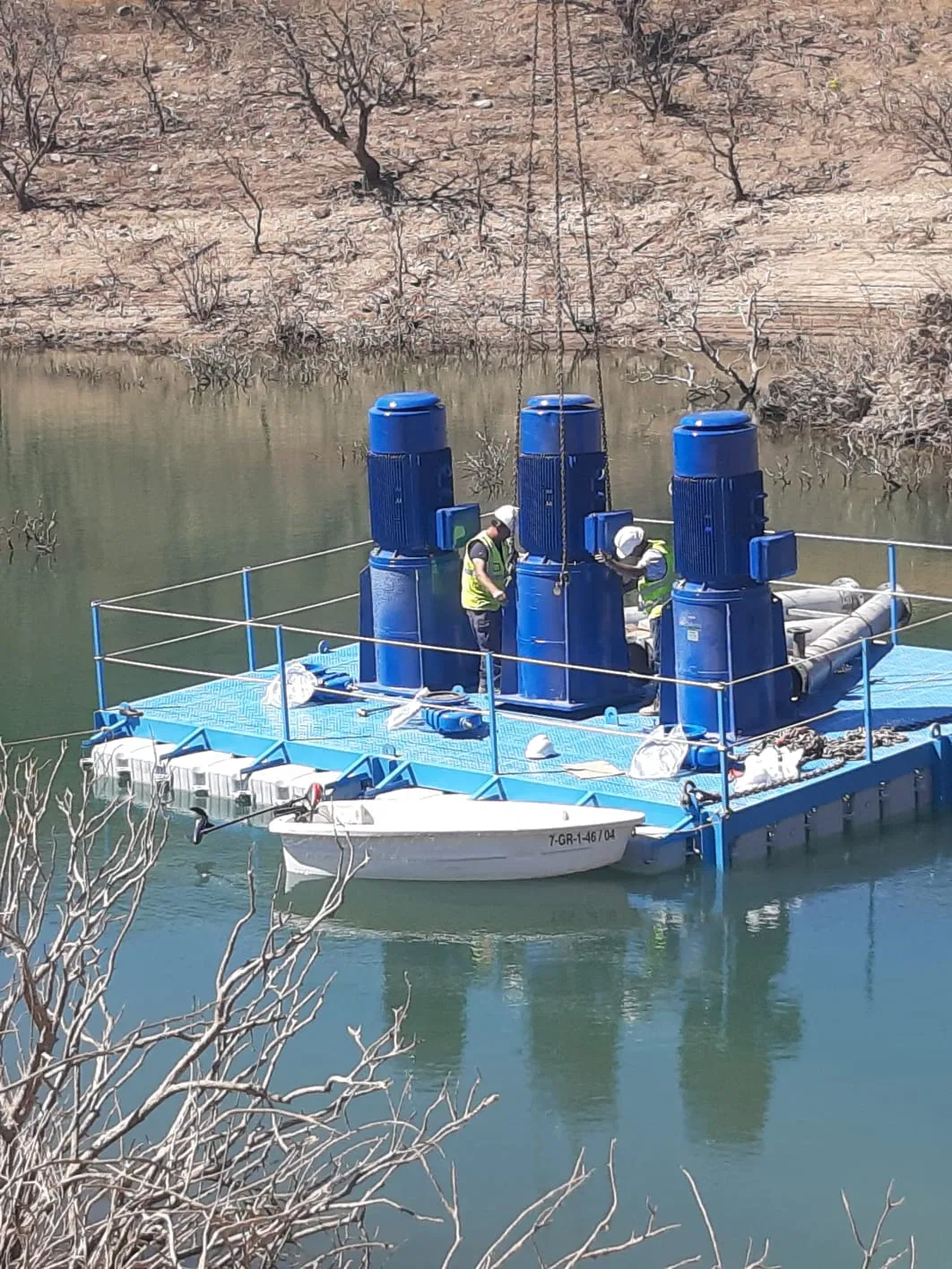 Modular Pontoon Floating Platform for Pumps on Water