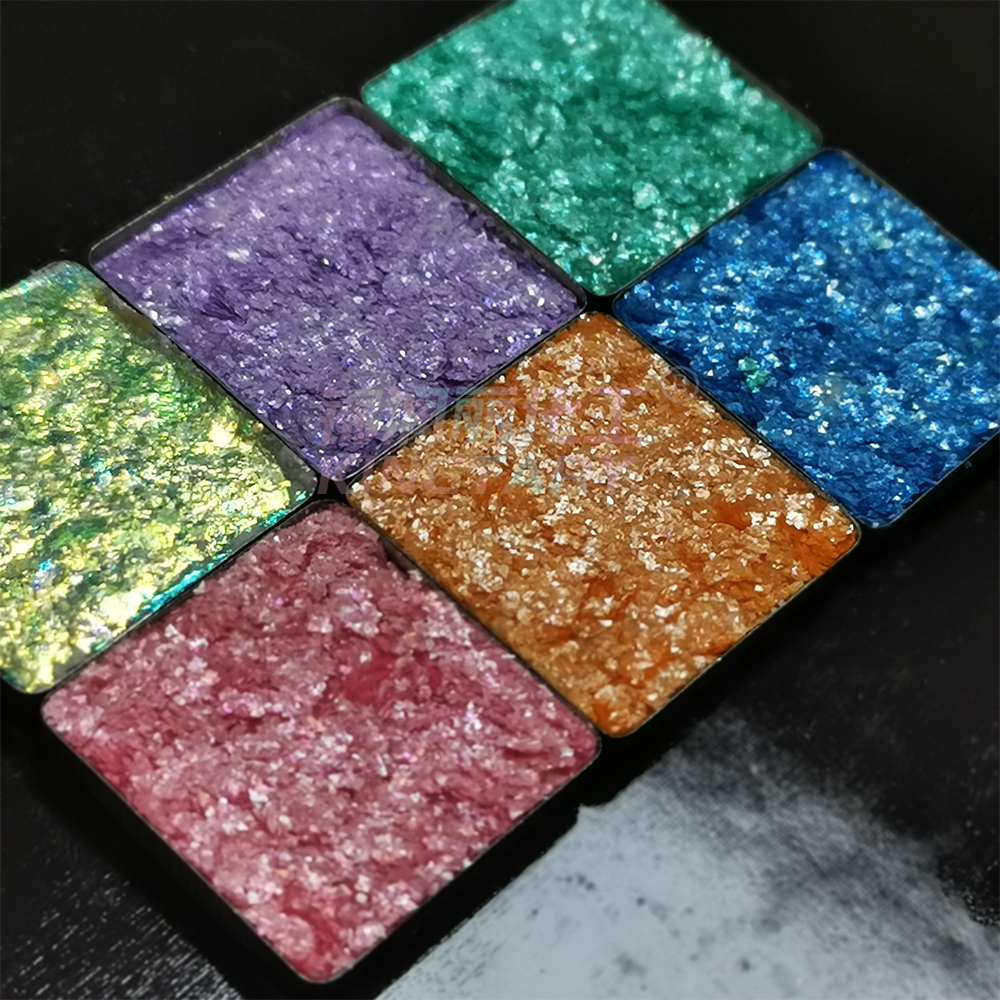 Chameleon Flakes Display 2