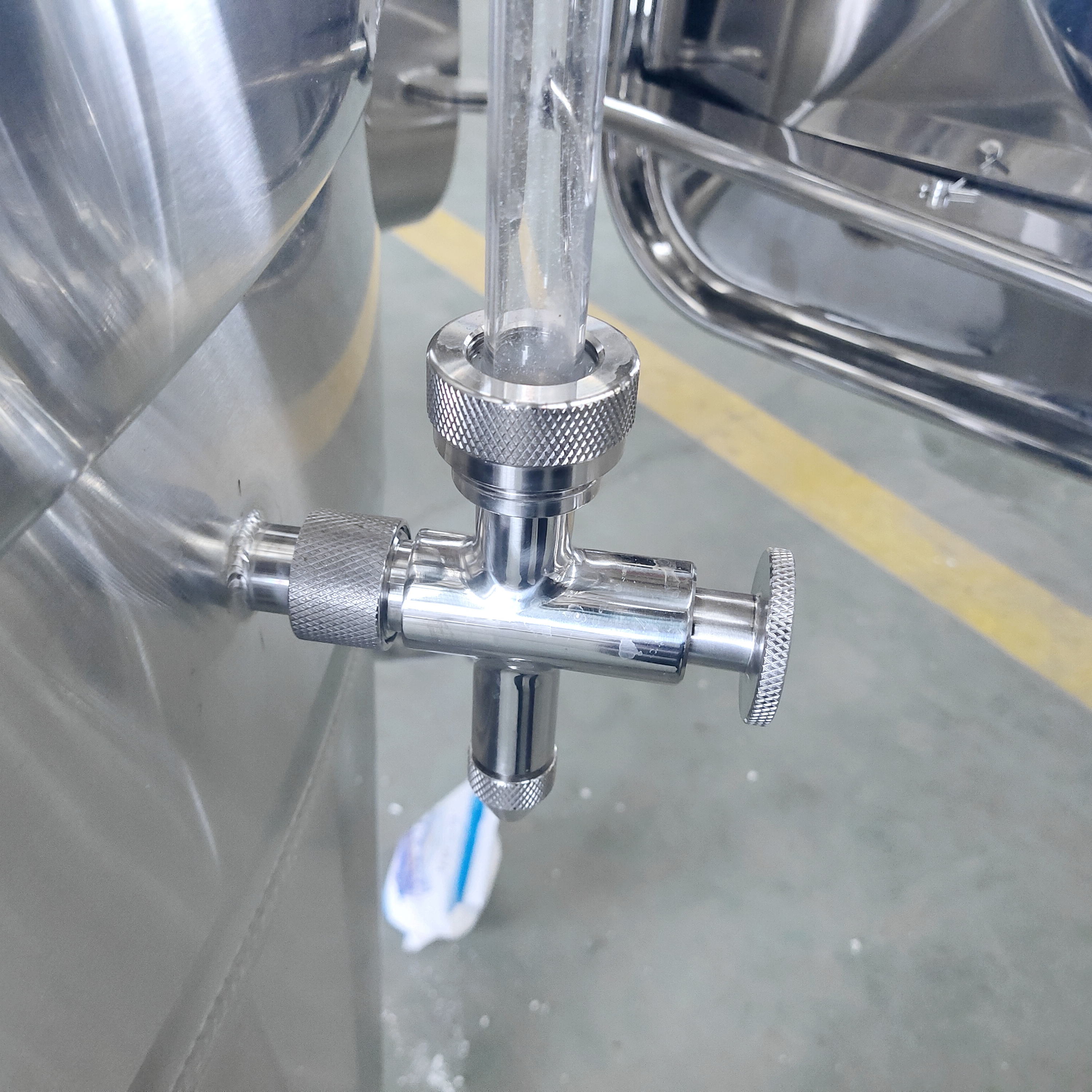 Glass level gauge