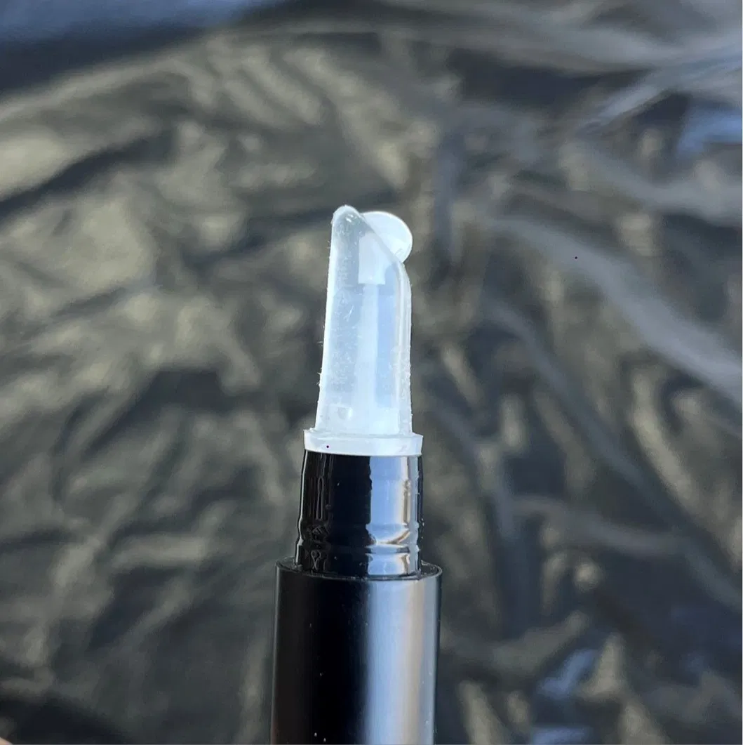 Lip Plumper Show 1