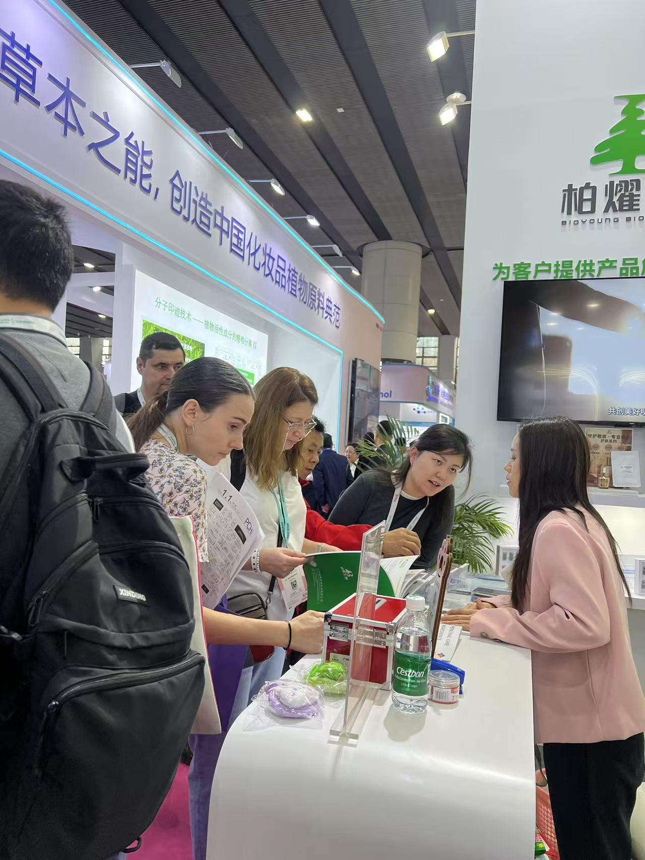 Exhibition View 2