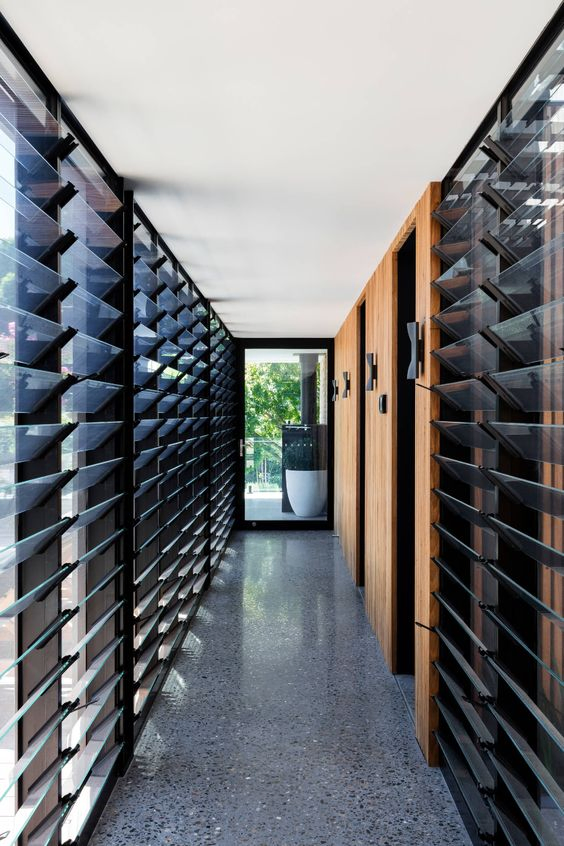 Customized Philippines Vietnam Standard China Manufacturer Aluminum Frame Profile Aluminium Blind Shutter Louver Jalousie Window Louvre Blade Windows Design