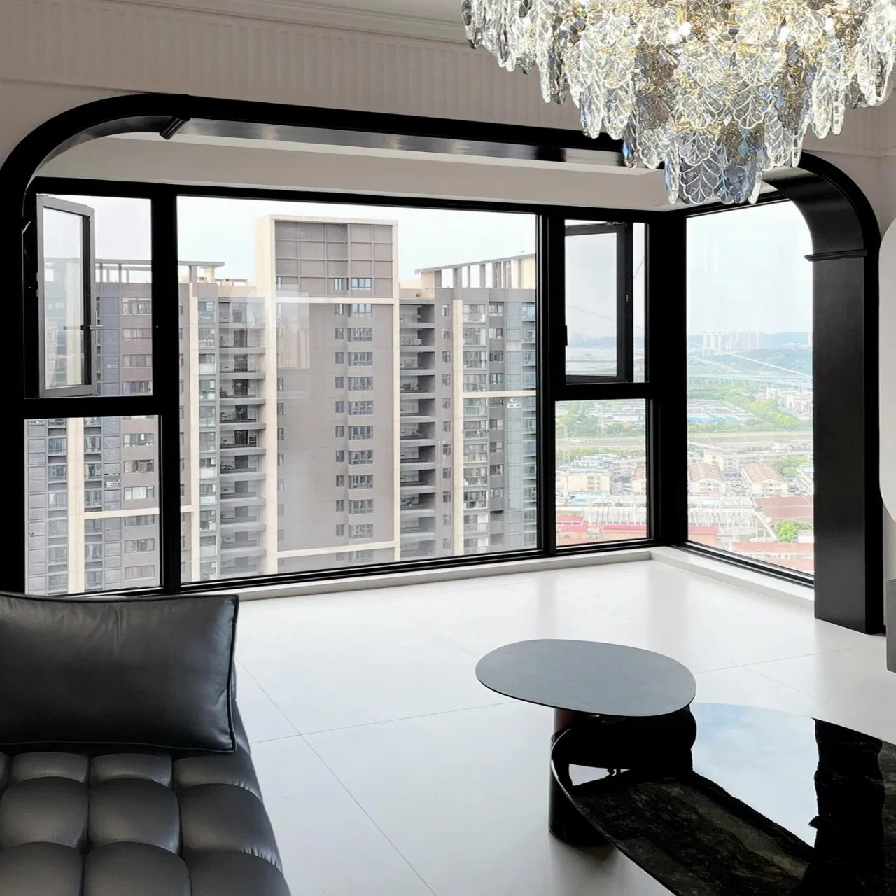 2. Soundproof Aluminum Aluminium Casement Double Glazing Window Utilizing Insulated Glass Construction for Effective Noise Reduction Home Window