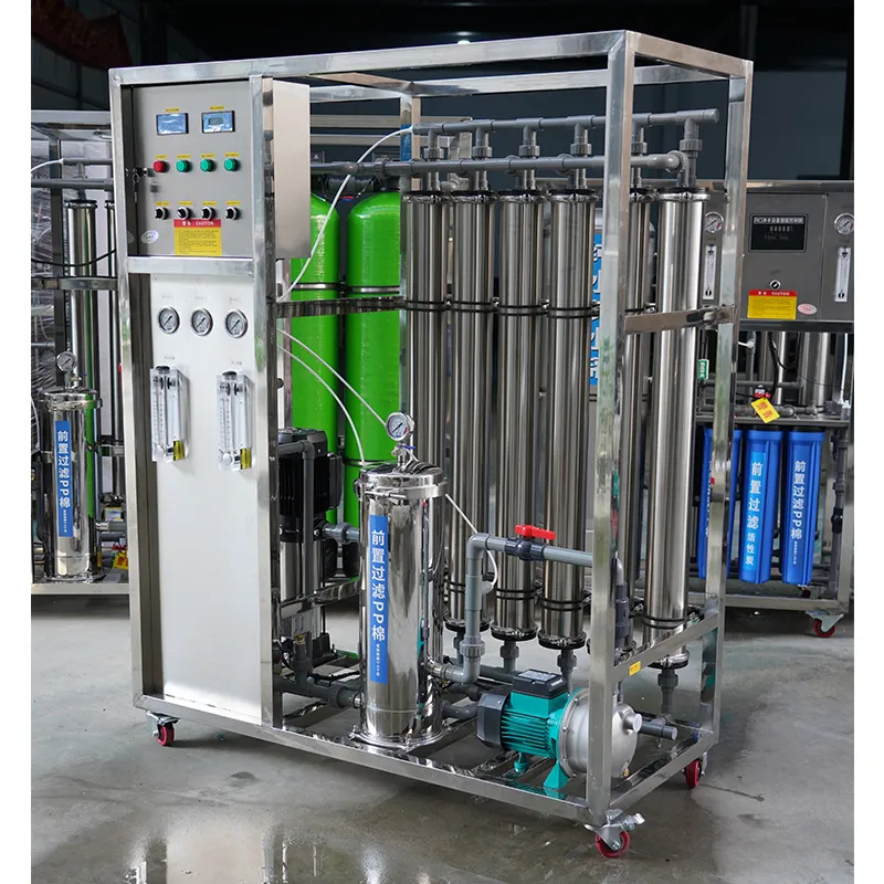 Sistema de Filtração de Água por Osmose Reversa com uma Capacidade de 1.5 Toneladas Por Hora