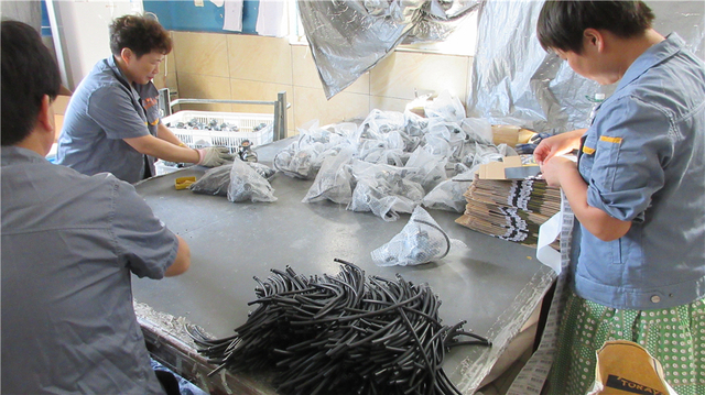 Linha de produção e fabricação de bobinas de ignição Dongguan Spid Auto