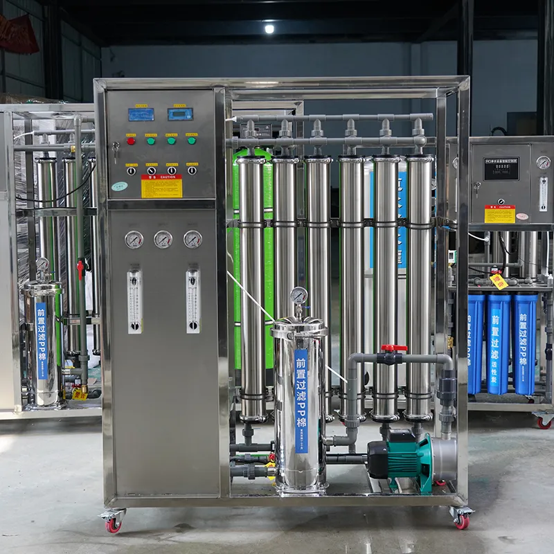 Sistema de Filtração de Água por Osmose Reversa com uma Capacidade de 1.5 Toneladas Por Hora