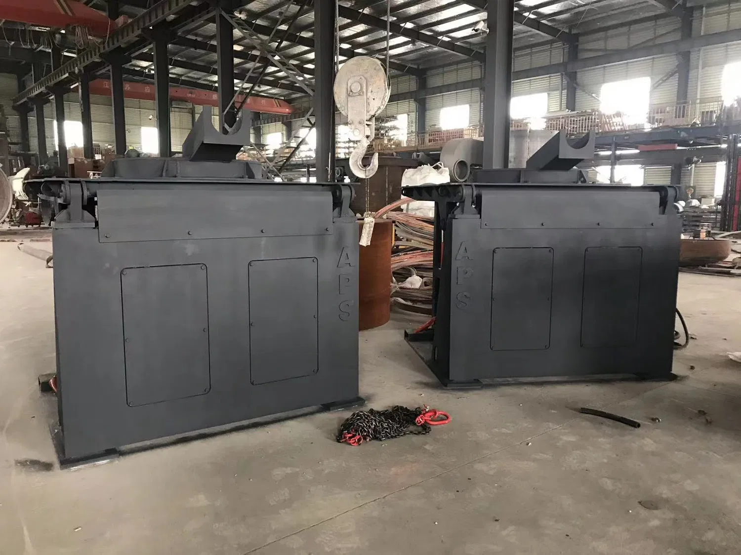 500kg Redutor de Aço Inclinável Forno de Indução de Média Frequência para Derretimento de Ferro, Cobre, Alumínio, Aço, Sucata Metálica Preço de Fábrica