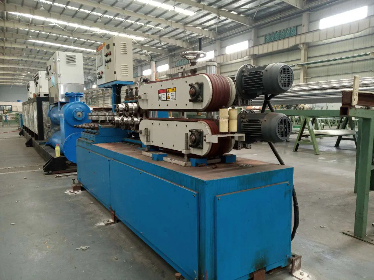 Máquina de Tratamento de Anelamento de Tubo de Aço em Bobina Sistema de Aquecimento por Indução de Tubo Laminado Acabado