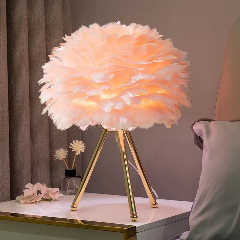 Feather Table Lamp 1