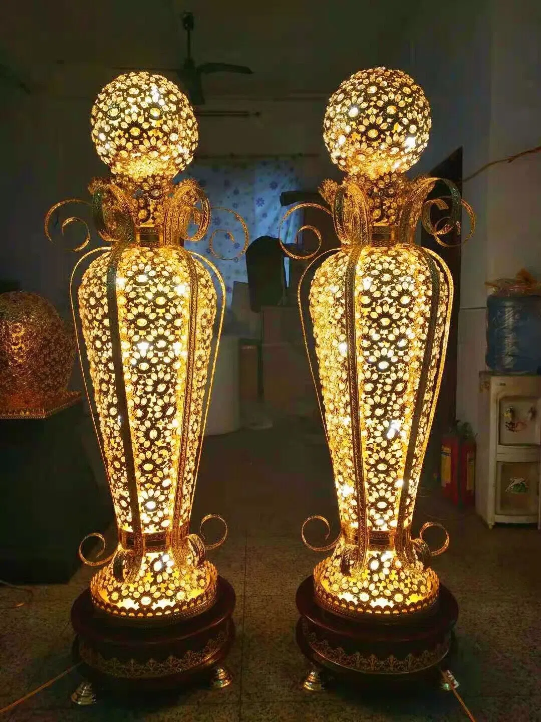 Jlf-309 Crystal Lotus Rotate Floor Lamp Buddha Lamp