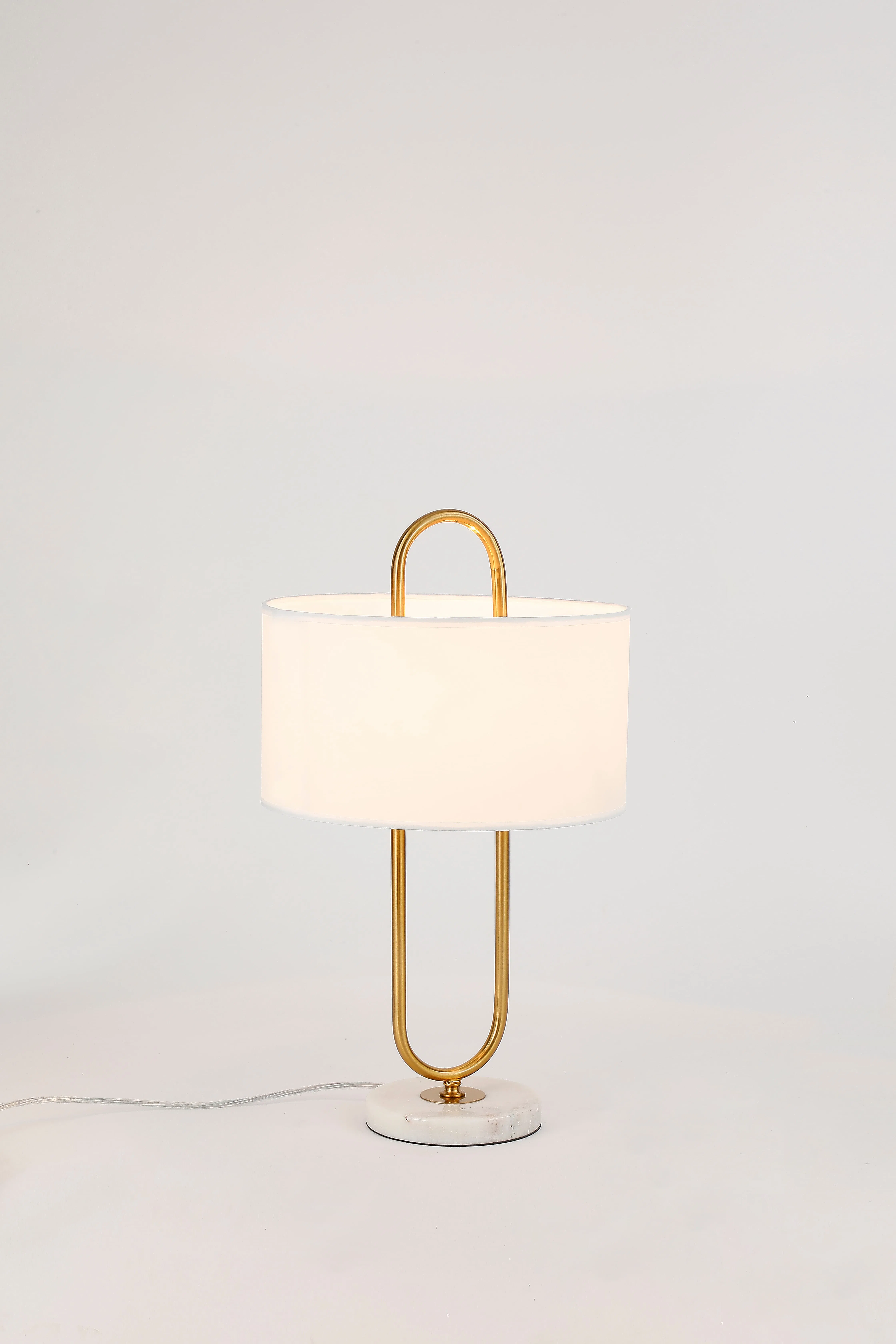 Postmodern Minimalist Reading Light Personality Hotel Bedroom Bedside Crystal Metal Table Lamp