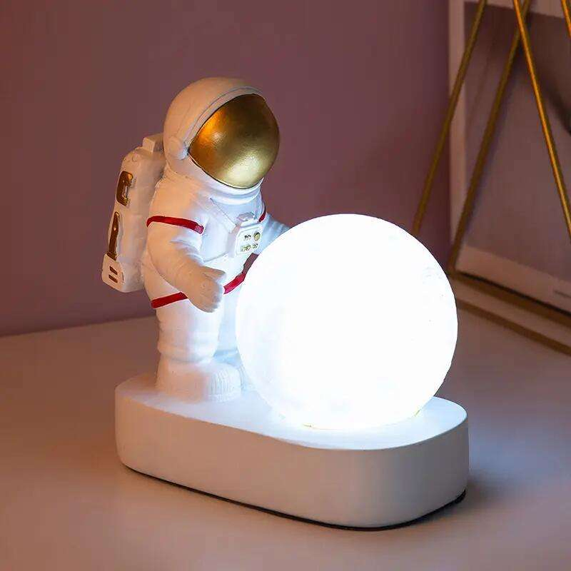 New Design Spaceman 3D Moon Lamp Astronaut Mood Table Lamp