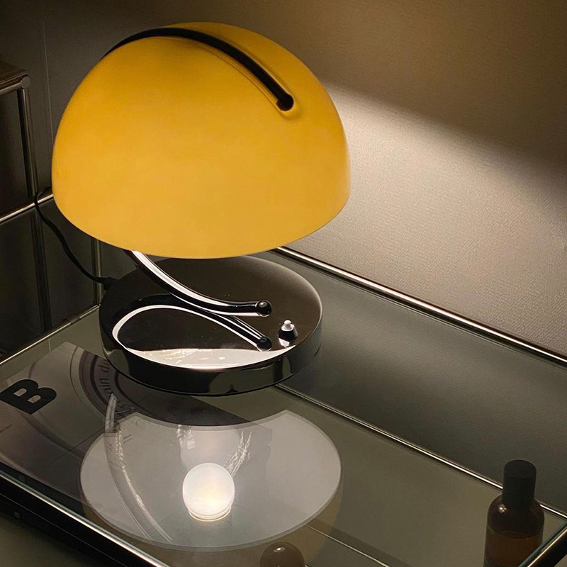 Zy Custom Classic Nordic Vintage Middle-Aged Bauhaus Pudding Side Bedroom Reading LED Glass Table Lamp