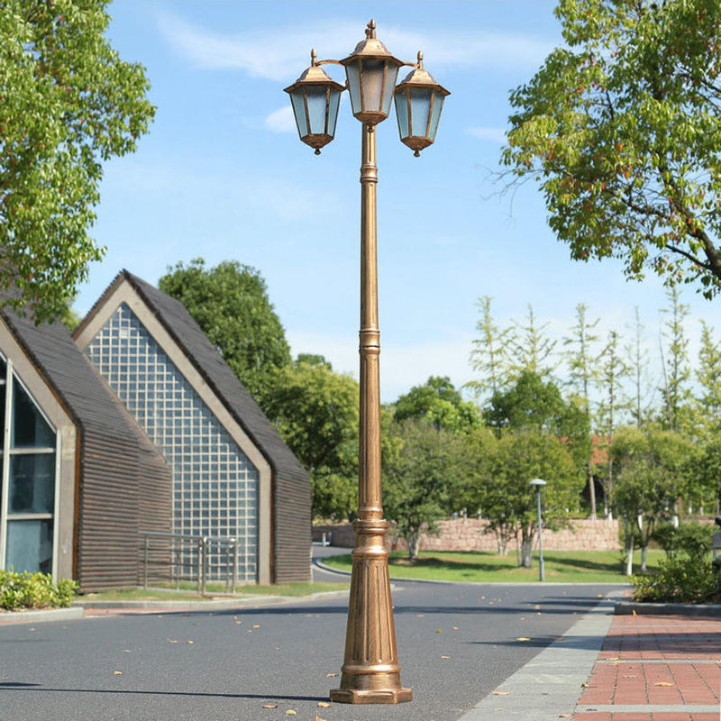 High Class Aluminum Park Vintage Street Lamp Posts Cast Iron Garden Light Pole Manufacturers