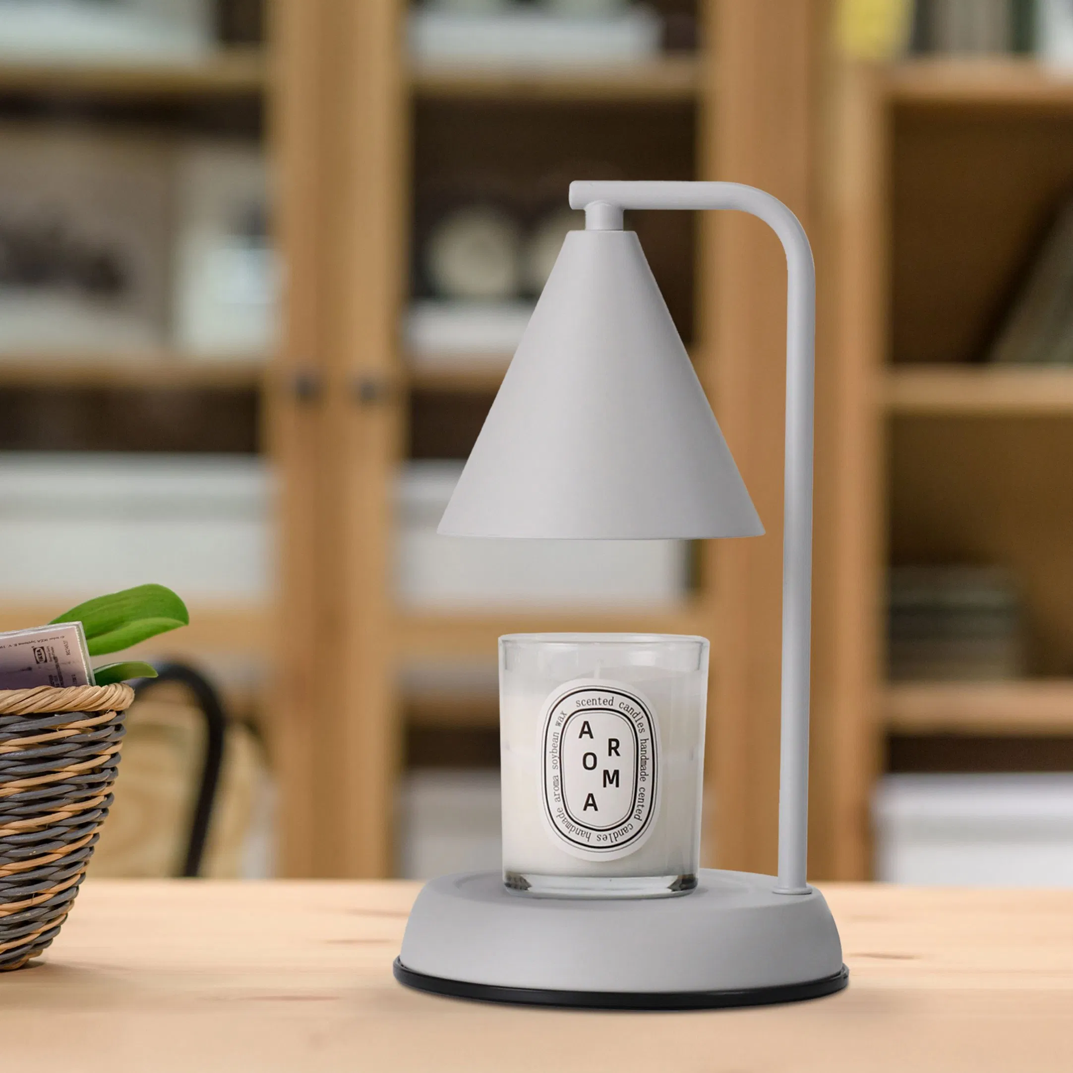 Wholesale Cheap Style Modern Melting Wax Candle Warmer Aromatherapy Metal Lamp