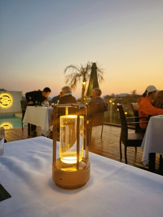 Dropshipping Touch Portable Luxury Outdoor Restaurant Crystal Lantern Rechargeable Cross Table LED Lamp Mood Lights Table Lamp