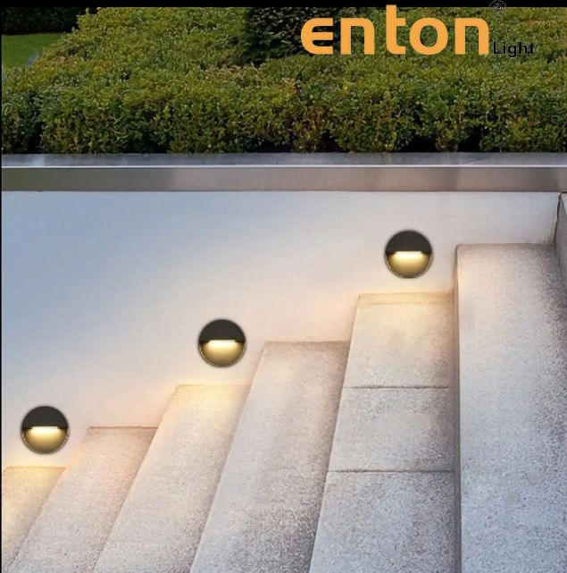 Sleek Modern LED Wall Lamp for Indoor Steps and Hallways