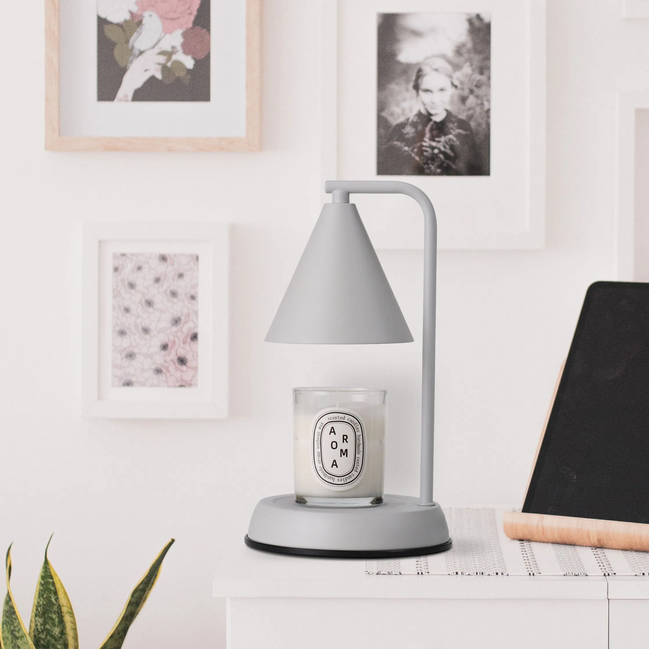 Wholesale Cheap Style Modern Melting Wax Candle Warmer Aromatherapy Metal Lamp