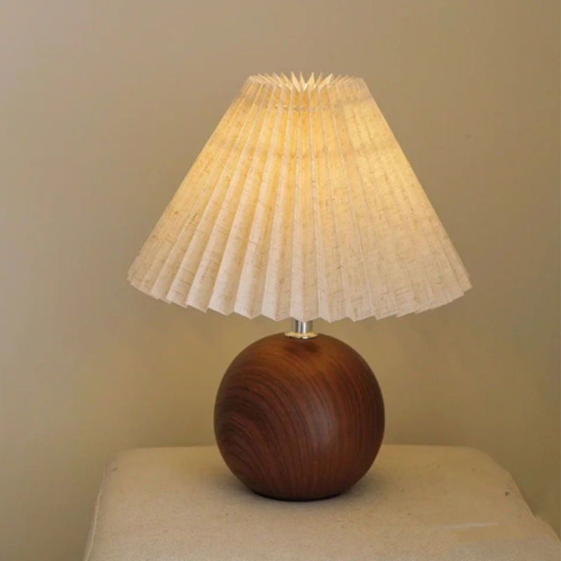 Vintage Solid Wood Floral Table Lamp High-End MID-Century Modern Design High-Value Night Light for Bedroom Living Room Bedside