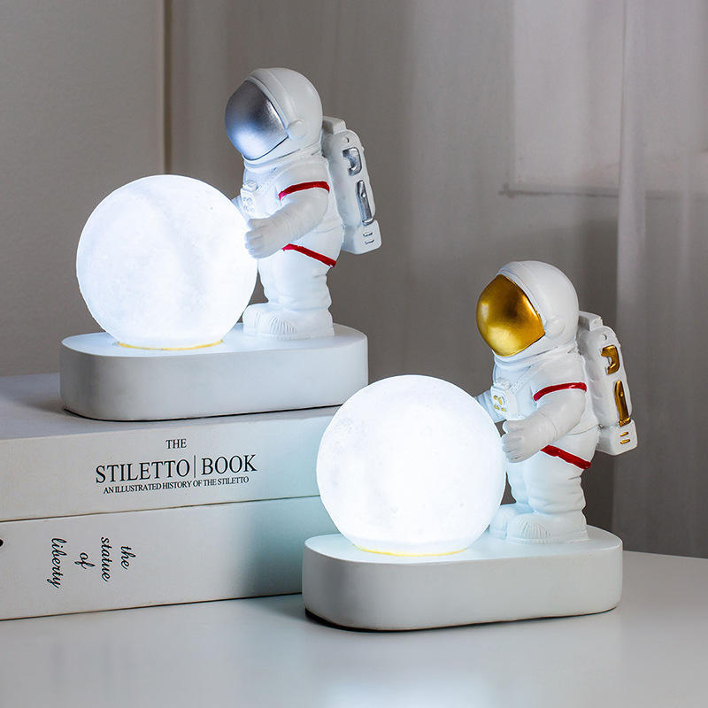 New Design Spaceman 3D Moon Lamp Astronaut Mood Table Lamp