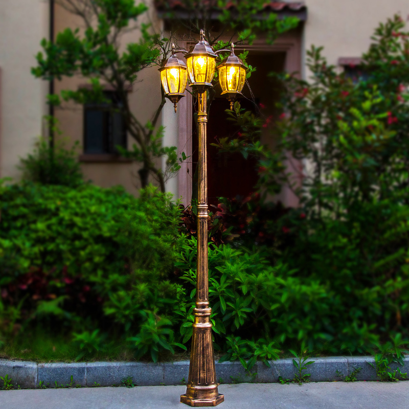 High Class Aluminum Park Vintage Street Lamp Posts Cast Iron Garden Light Pole Manufacturers
