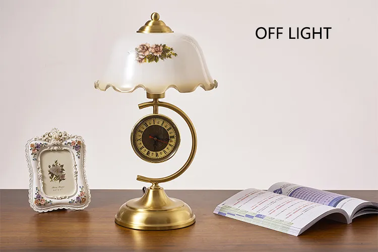 Elegant Vintage European Floral Metal Desk Lamp