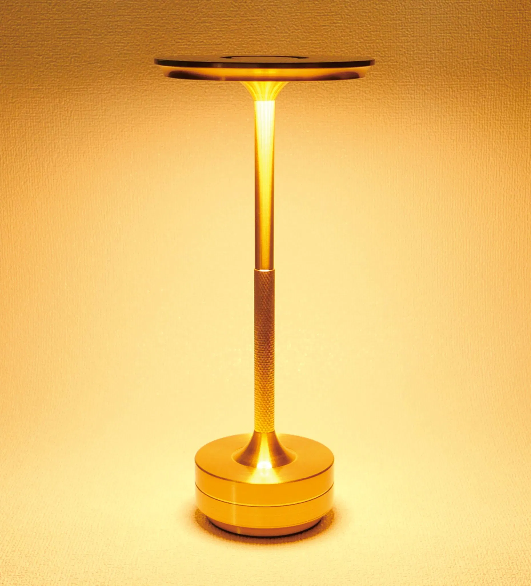 User-Friendly High-Quality Gold Color Livingroom Dining Table Light Home Deco Table Lamp
